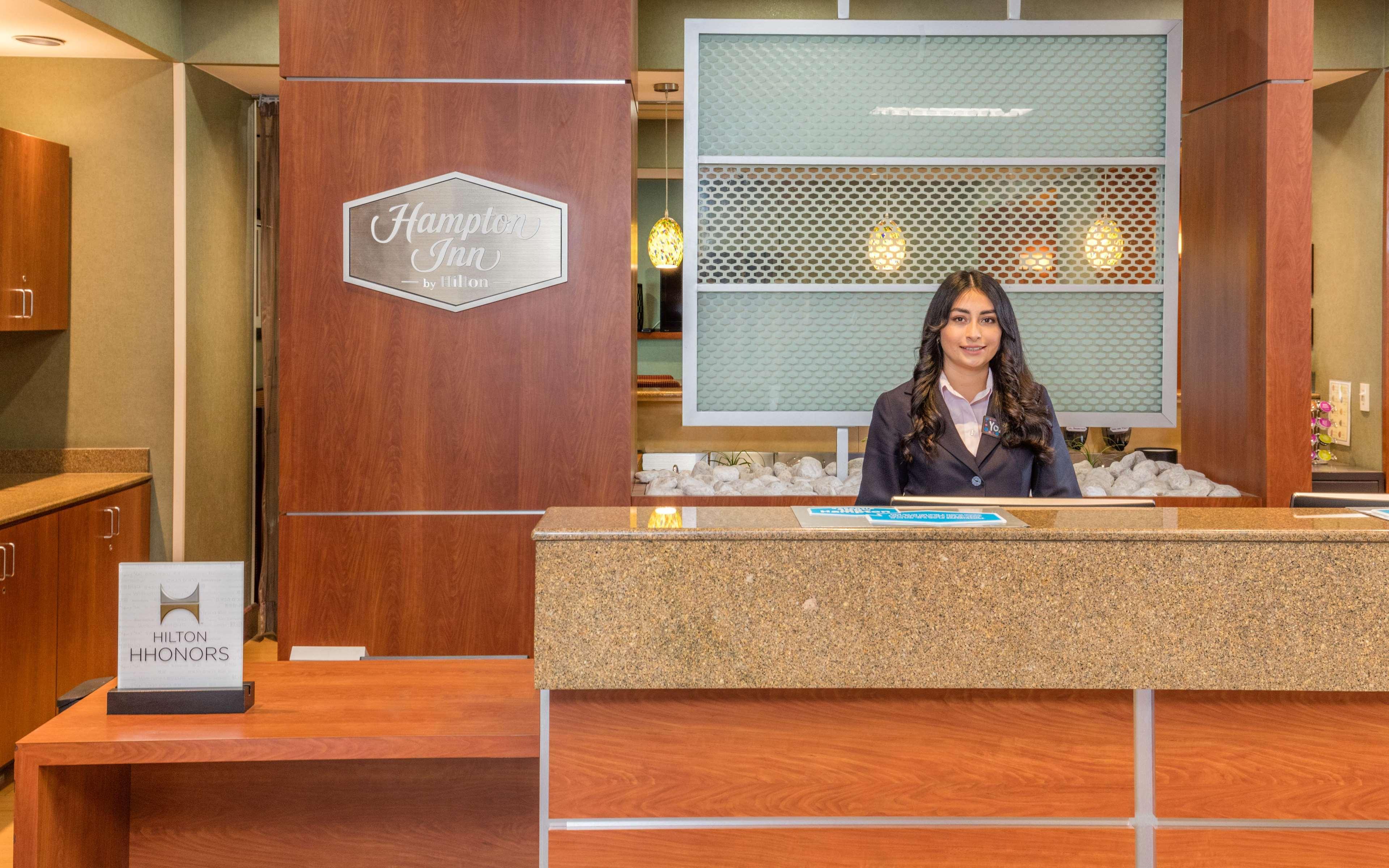 Hampton By Hilton Queretaro Tecnologico Hotel Kültér fotó