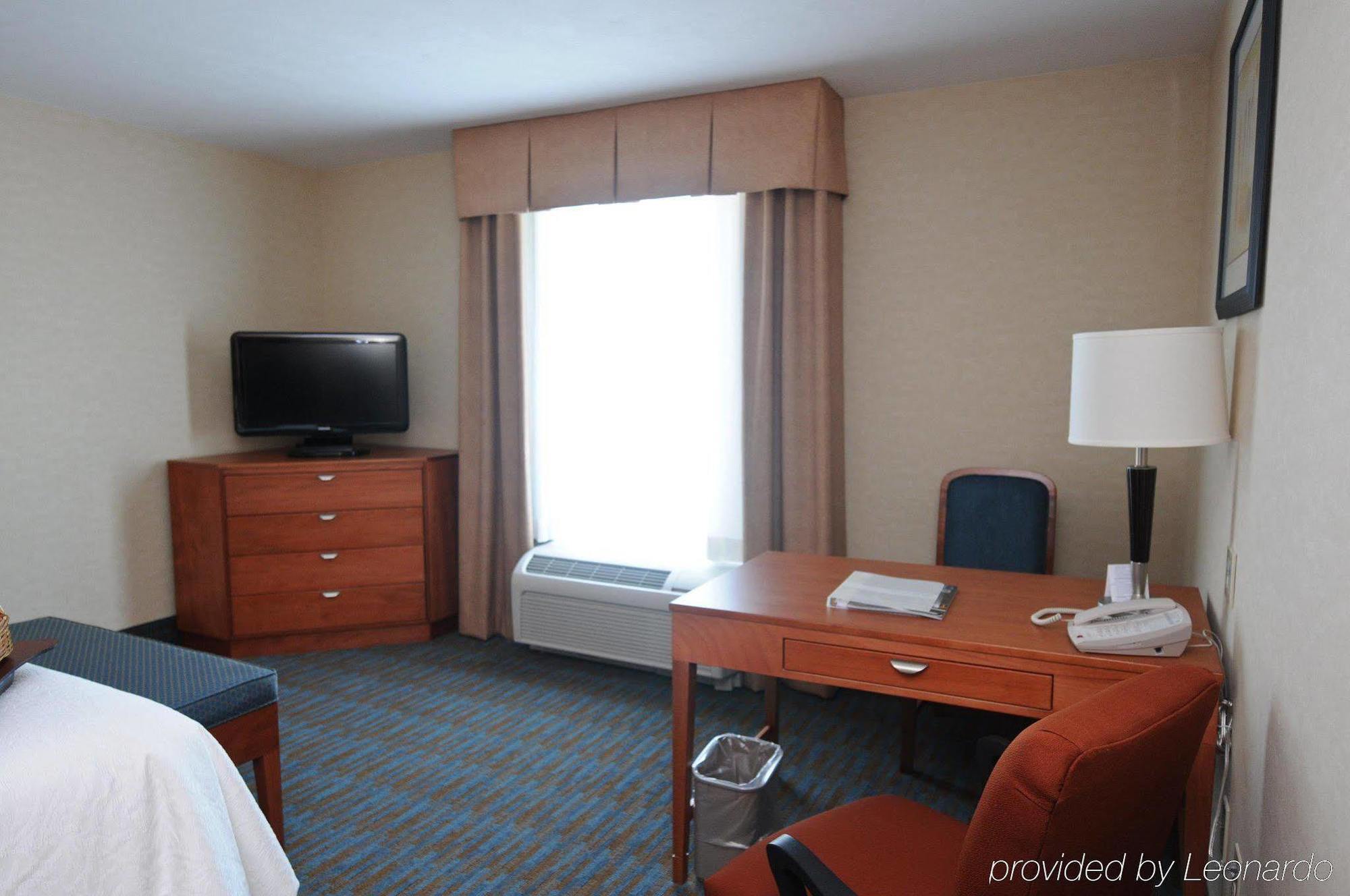 Hampton By Hilton Queretaro Tecnologico Hotel Szoba fotó