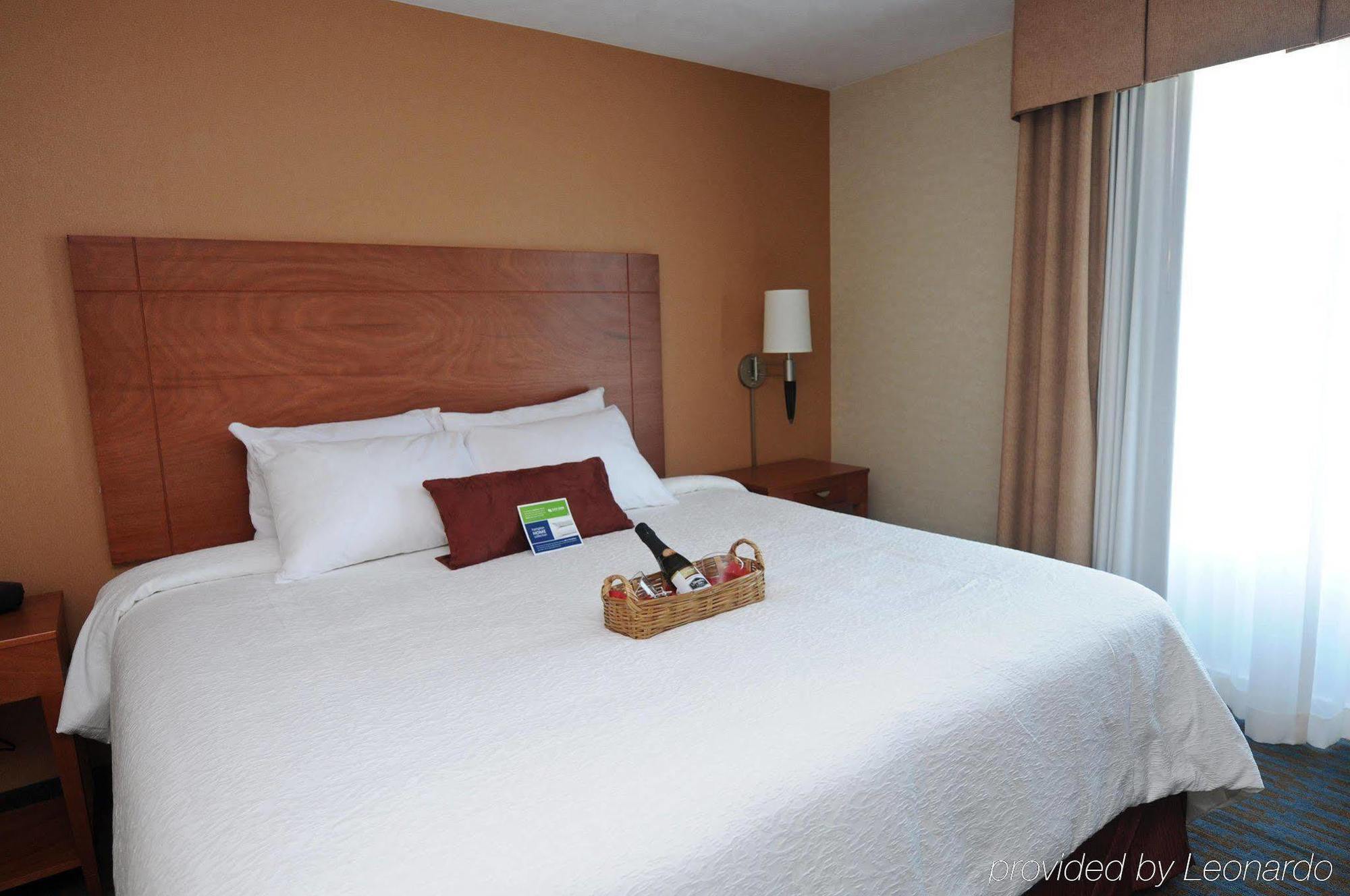 Hampton By Hilton Queretaro Tecnologico Hotel Szoba fotó
